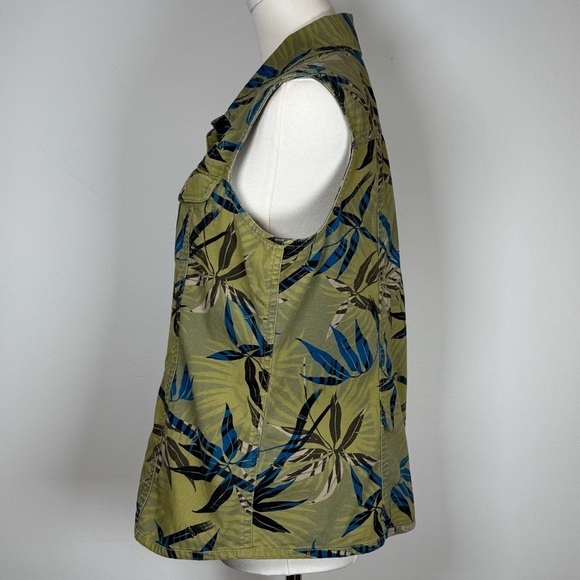 Chico’s Olive Green Jungle Palm Jean Vest Chico’s Size 1 (Medium/8) - Picture 3 of 9